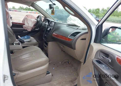 2016 Chrysler Town & Country Touring from USA, damaged, VIN 2C4RC1BG1GR287198